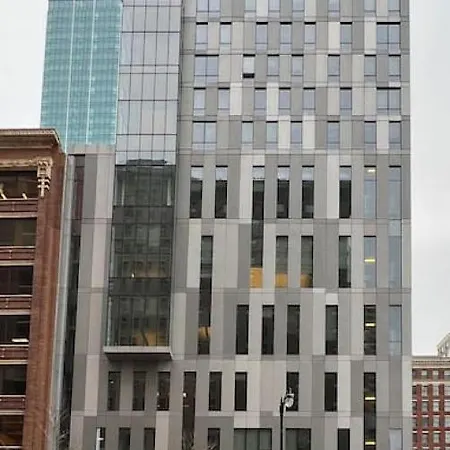 Apartment Affordable 2-bedroom On Wabash