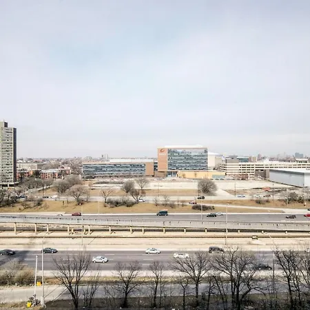 Apartment Medical District 1br W Gym Wd 1 Block To L Chi-611 Chicago