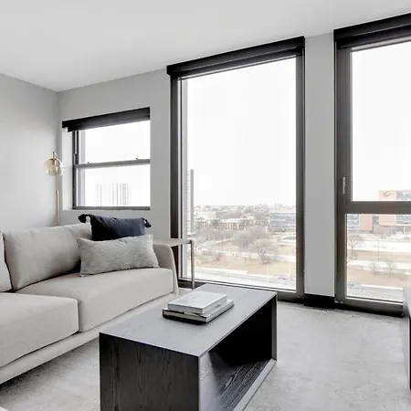 Medical District 1br W Gym Wd 1 Block To L Chi-611 Apartment