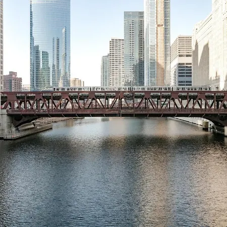 River N 1br W Gym Wd Nr Mag Mile Chi-86 * Chicago