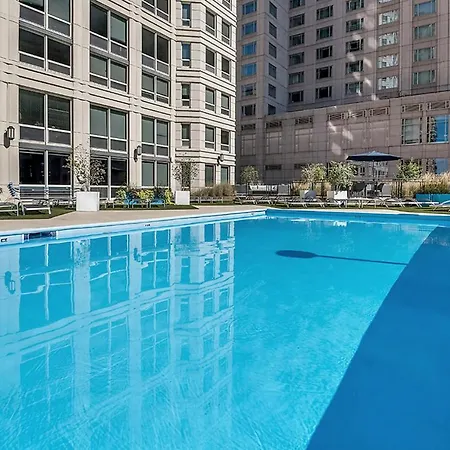 River N 1br W Gym Wd Nr Mag Mile Chi-85 Apartment