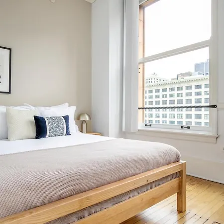 Loop 2br W Gym Doorman Nr L Parks Chi-308 Chicago