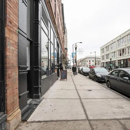 Apartment Wicker Park 3br W Wd Next To L Park Chi-331