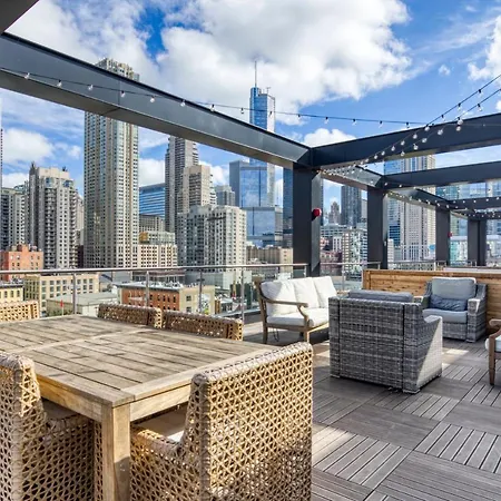 Apartment River N 1br W Gym Rooftop Nr L Parks Chi-321 Chicago