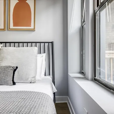 Lakeview 2br W Wd Patio Nr Wrigley Field Chi-457 Apartment Chicago