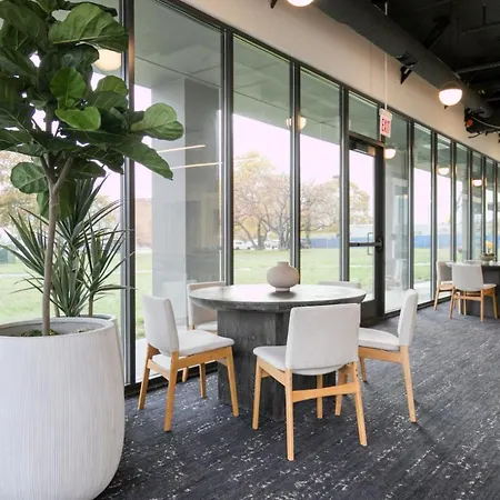 Apartment Medical District 1br W Gym Wd 1 Block To L Chi-612 *