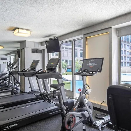 River N 1br W Gym Wd Nr Mag Mile Chi-85 * Chicago