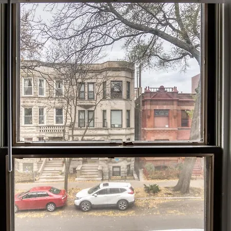 Apartment Lakeview 2br W Courtyard Wd 2 Blocks To L Chi-513 *