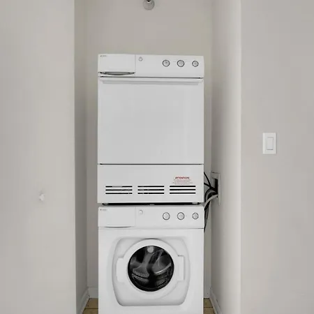 Apartment River N 1br W Gym Wd Nr Mag Mile Chi-85