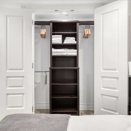 Apartment Wicker Park 2br W Wd Roof 3 Blocks To L Chi-482 Chicago