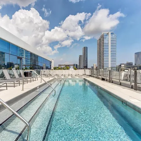 Apartment W Loop W Gym Pool In Heart Of Greektown Chi-539 Chicago
