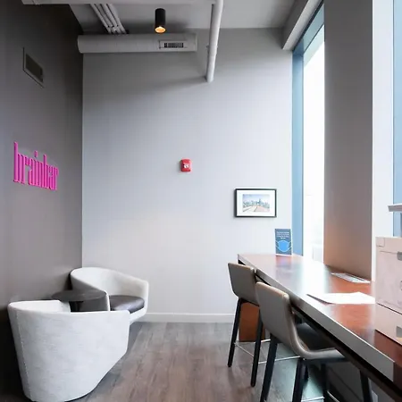 W Loop W Gym Pool In Heart Of Greektown Chi-539 * Chicago