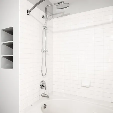 Loop 1br W Gym Roof Nr Riverwalk The L Chi-310 * Chicago