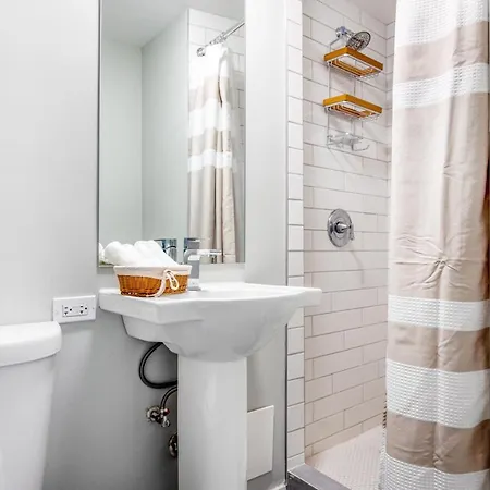 Streeterville 2br Nr Cta Lakefront Trail Chi-340 Apartment