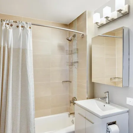 Loop 1br W Gym Pool Lounge 1 Block From L Chi-671 Apartment