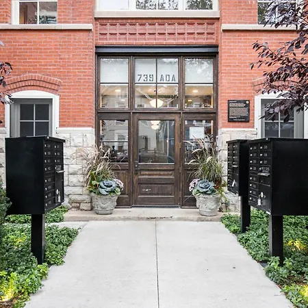 Apartment Wicker Park 2br W Wd Roof 3 Blocks To L Chi-482 *