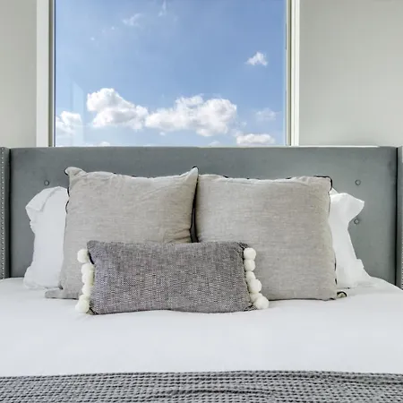 Logan Sq 2br W Roof Gym 1 Block To L Chi-480 Apartment Chicago