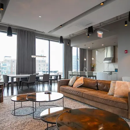 W Loop W Gym Pool In Heart Of Greektown Chi-539 Chicago