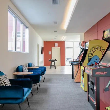 Apartment Bucktown 1br W Lounge Roof Gym Nr L Chi-839