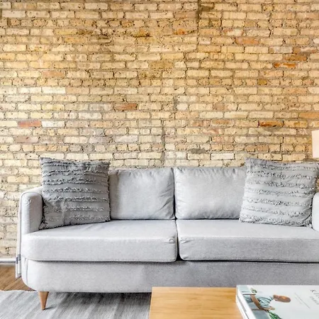 Lakeview 2br W Courtyard Wd 2 Blocks To L Chi-518 Apartment *
