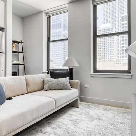 Loop 1br W Gym Roof Lounge Same Block As L Chi-670 Chicago
