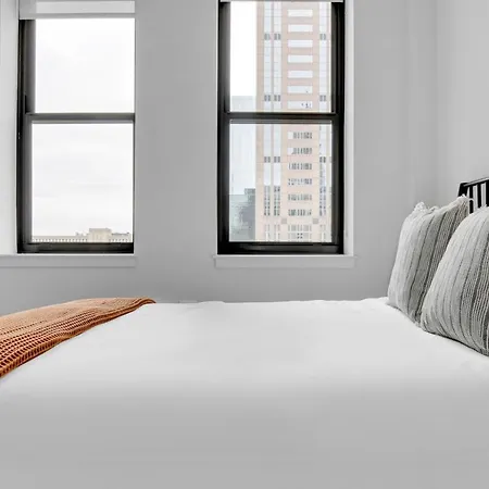 Apartment Loop 1br W Gym Roof Lounge Same Block As L Chi-668 Chicago