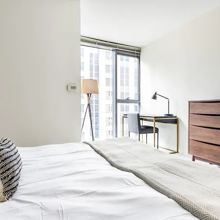 Loop 1br W Pool Gym Nr Financial District Chi-261 Apartment
