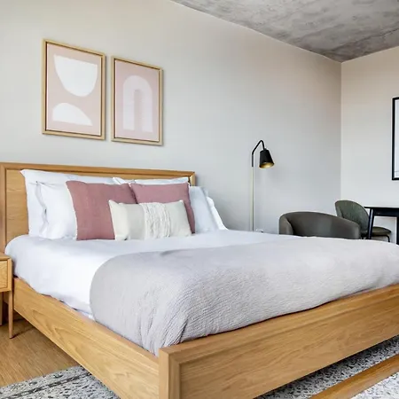 Apartment Lincoln Park W Wd Nr L New Chi-316