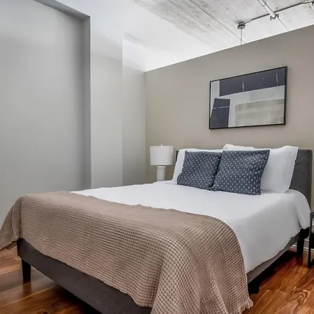 River North 1br W Gym Lounge Roof Nr Riverwalk Chi-899