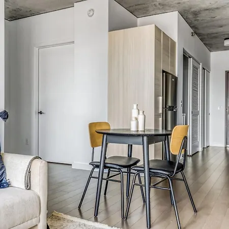 Near North 1br W Gym Lounge Nr Shopping Chi-579 Chicago