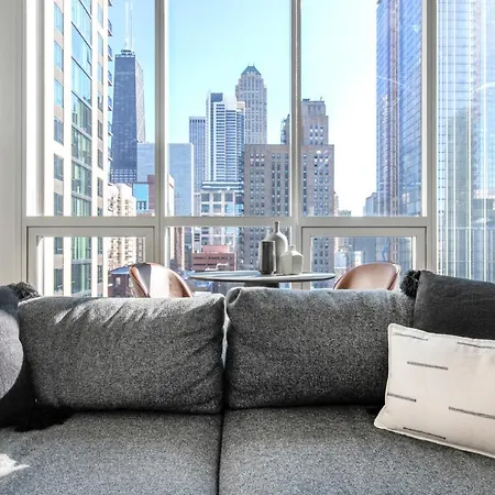 Apartment River N 1br W Gym Pool Nr L Stop Chi-357