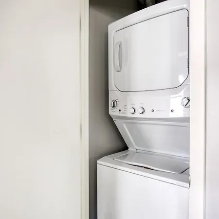 Apartment Lakeview 3br W Wd Bbq Nr Belmont L Chi-735 *