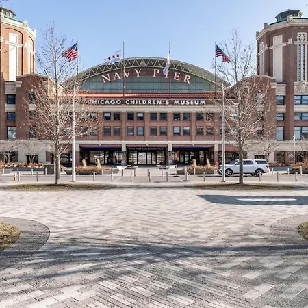 Streeterville 2br Nr Shopping Cta Trails Chi-341 Chicago