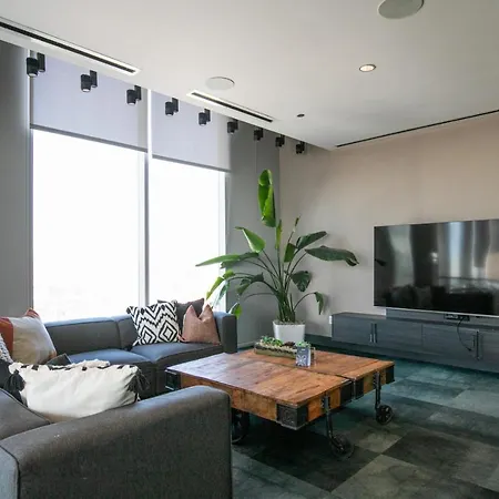 Near North 1br W Gym Lounge Nr Shopping Chi-579 *