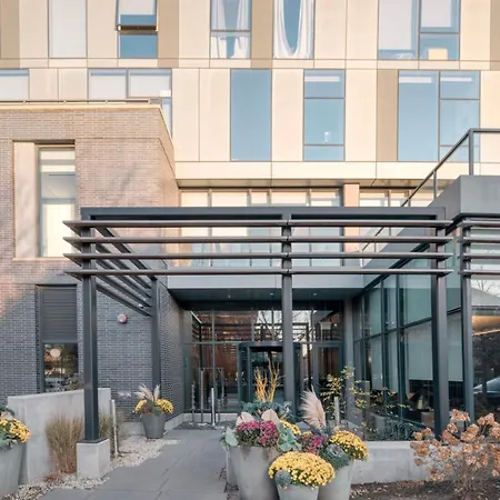 Near North 1br W Gym Lounge Nr Shopping Chi-579 Apartment *