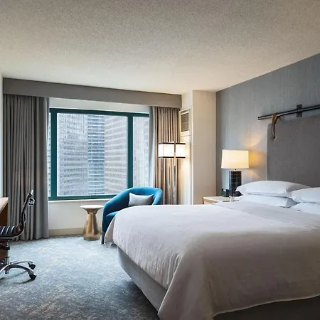 Sheraton Grand Riverwalk 4*