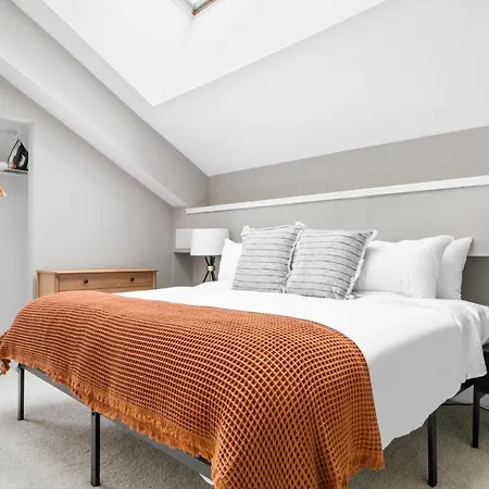 Apartment Loop 2br W Gym Doorman Same Block As L Chi-674 Chicago