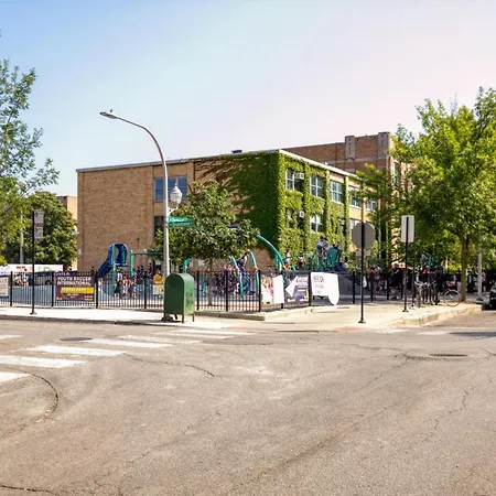 Apartment Lincoln Park 2br Nr L Clark St Dining Chi-336