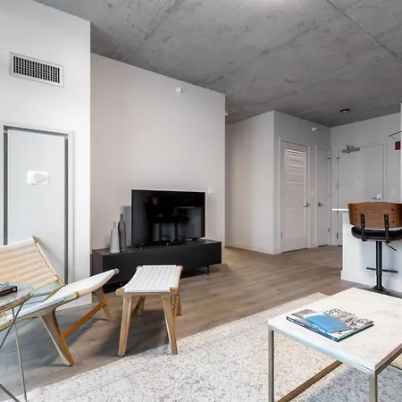 Lakeview 1br W Wd Gym Nr Lakefront Trail Chi-203 Apartment