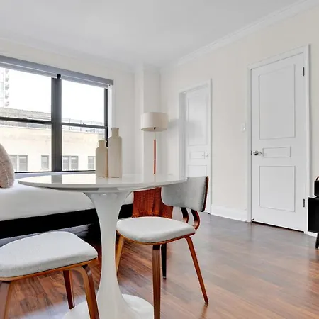 Apartment Gold Coast W Gym Roof Nr Mag Mile Chi-618 *