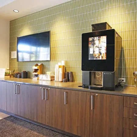 Medical District 1br W Wd Gym Nr Hospitals Chi-720 Chicago