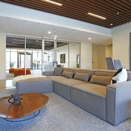 Medical District 1br W Wd Gym Nr Hospitals Chi-720 Apartment Chicago