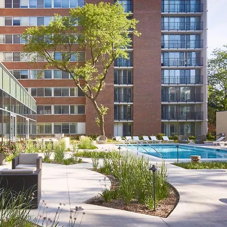 Medical District 1br W Wd Gym Nr Hospitals Chi-720