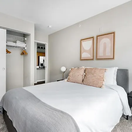 Streeterville 2br W Pool Gym Nr Riverwalk Chi-881 * Chicago