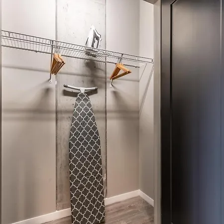 Apartment W Loop W Gym Pool Nr Restaurant Row Chi-234 Chicago