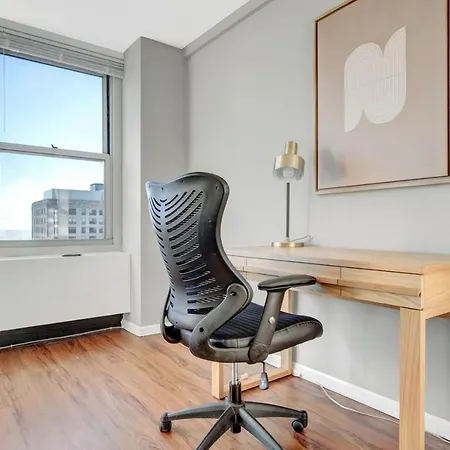 Apartment Gold Coast 3br W Gym Roof Nr Water Tower Chi-392