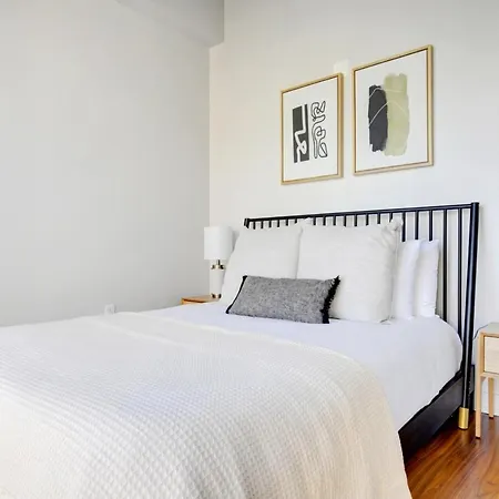 River N 1br W Gym Pool Wd Nr Mag Mile Chi-440 Apartment Chicago