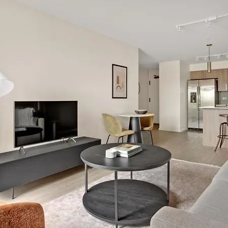 Medical District 1br W Wd Gym Nr Hospitals Chi-720 Apartment *