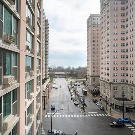 Edgewater 1br W Gym Deck Lounge Nr L Chi-922 * Chicago