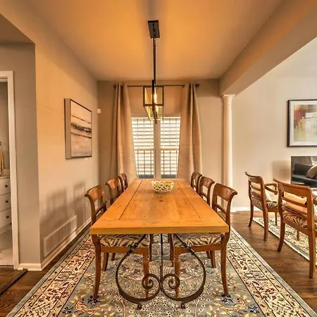 Serene Urban House Next Transit Near Downtown Chicago